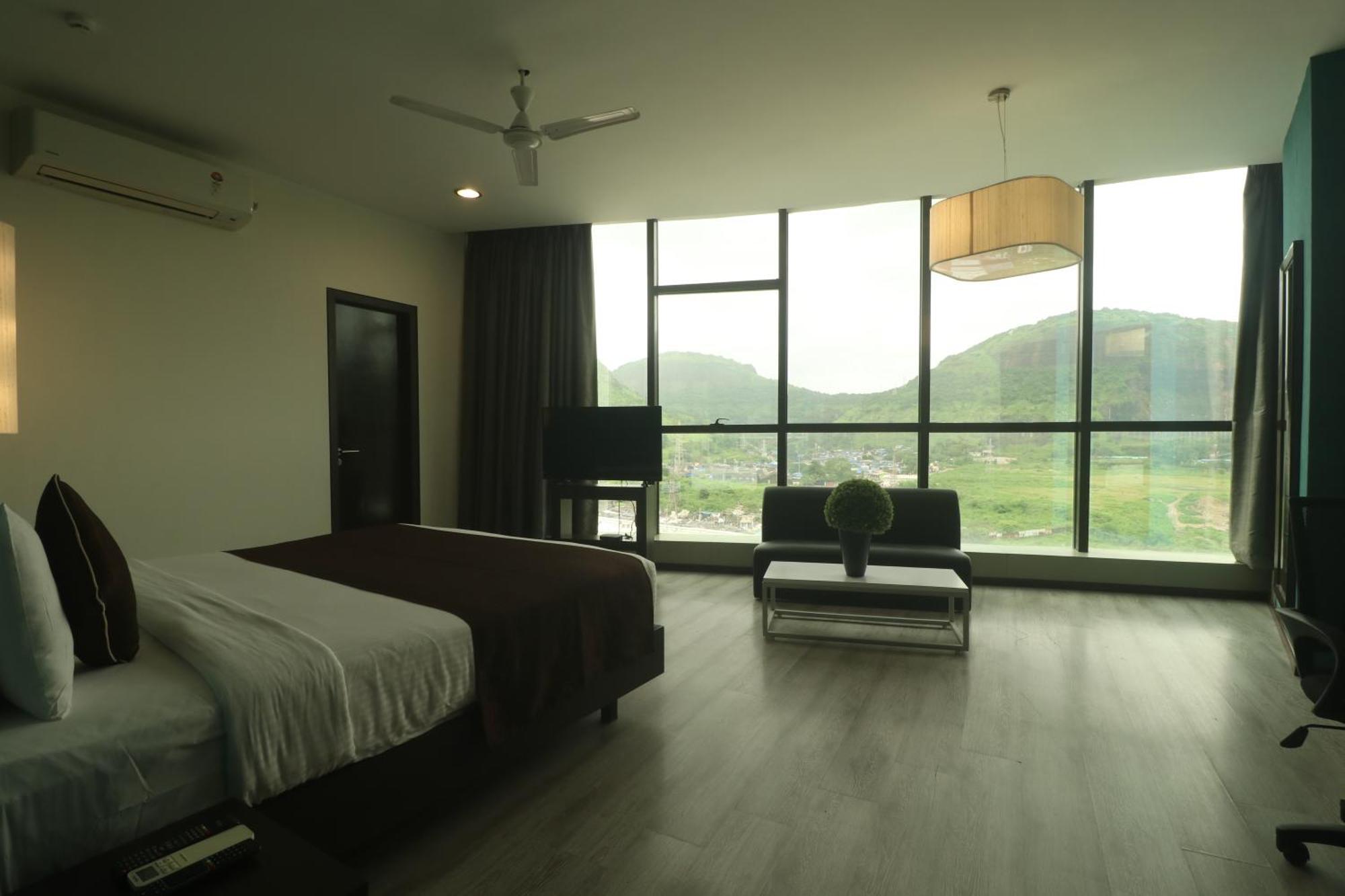 Hotel Mumbai House Airoli, Νάβι Μουμπάι Εξωτερικό φωτογραφία